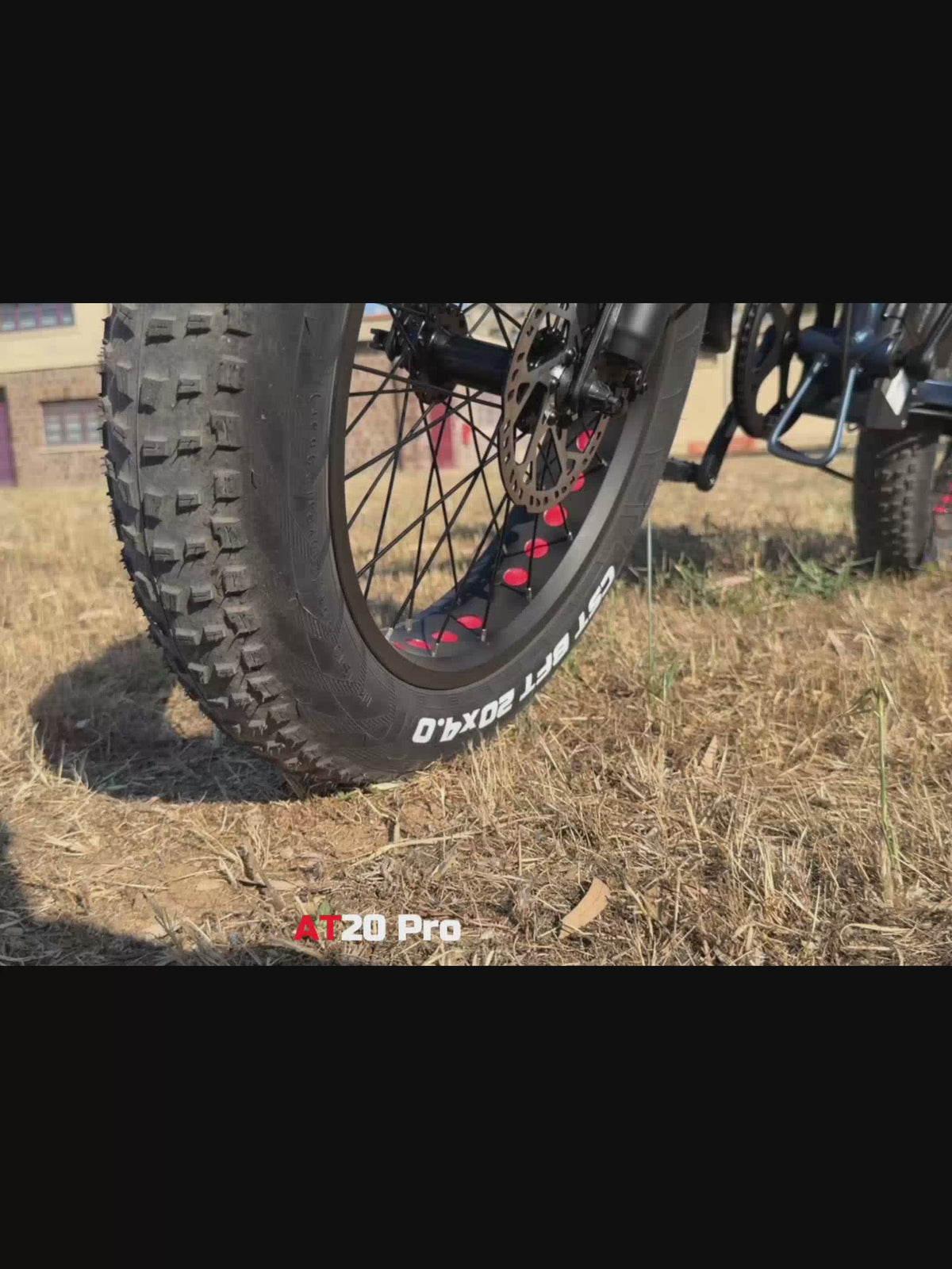 Load video: Drvetion AT20 PRO riding film