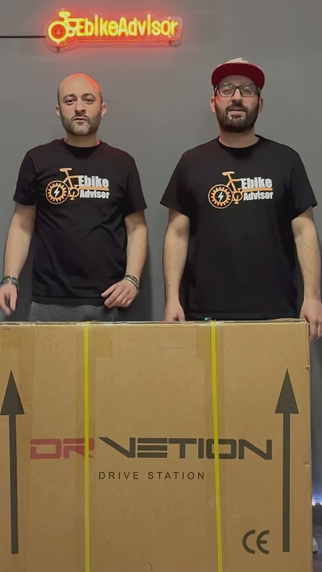 Load video: Drvetion AT20 PRO riding film